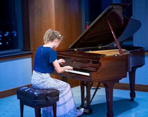 Dora Meiwes (age 13) Division II: 2nd Place, Caprice Espagnol Op. 37 by Moszkowski